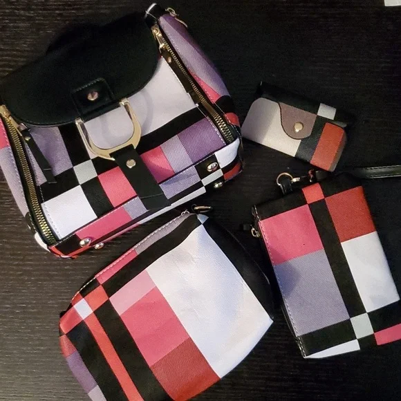 Purse/ Bag Set Entire Collection - Picture 5 of 5